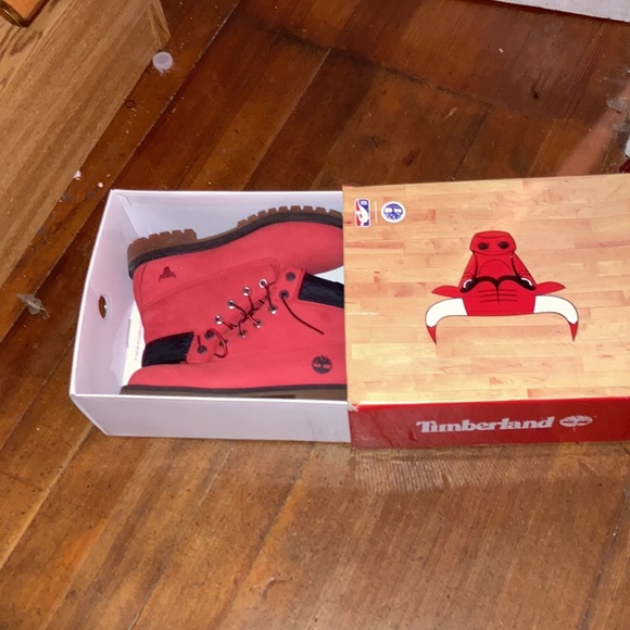 Timberland 6 premium Chicago Bulls Red - Picture 3 of 5